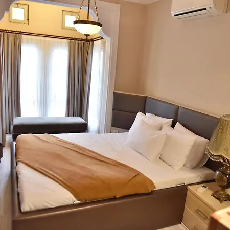 Hermes Country Club Hotel *