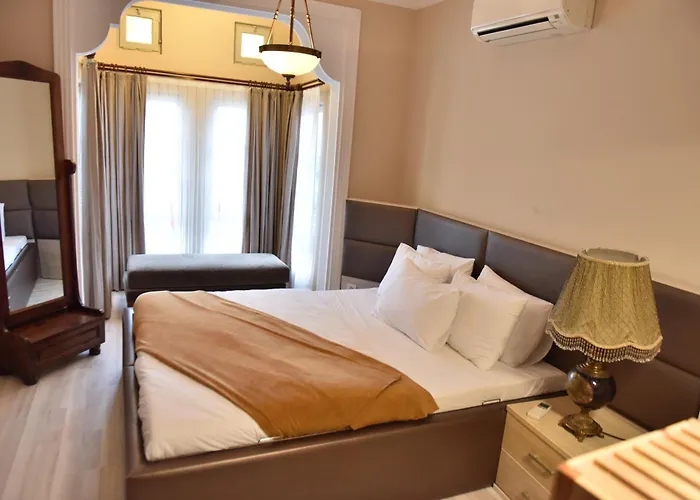 Hermes Country Club מלון *